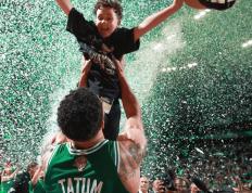 PG游戏-塔图姆在尤文图斯比赛中回归赛场，高光表现引发热议！的简单介绍