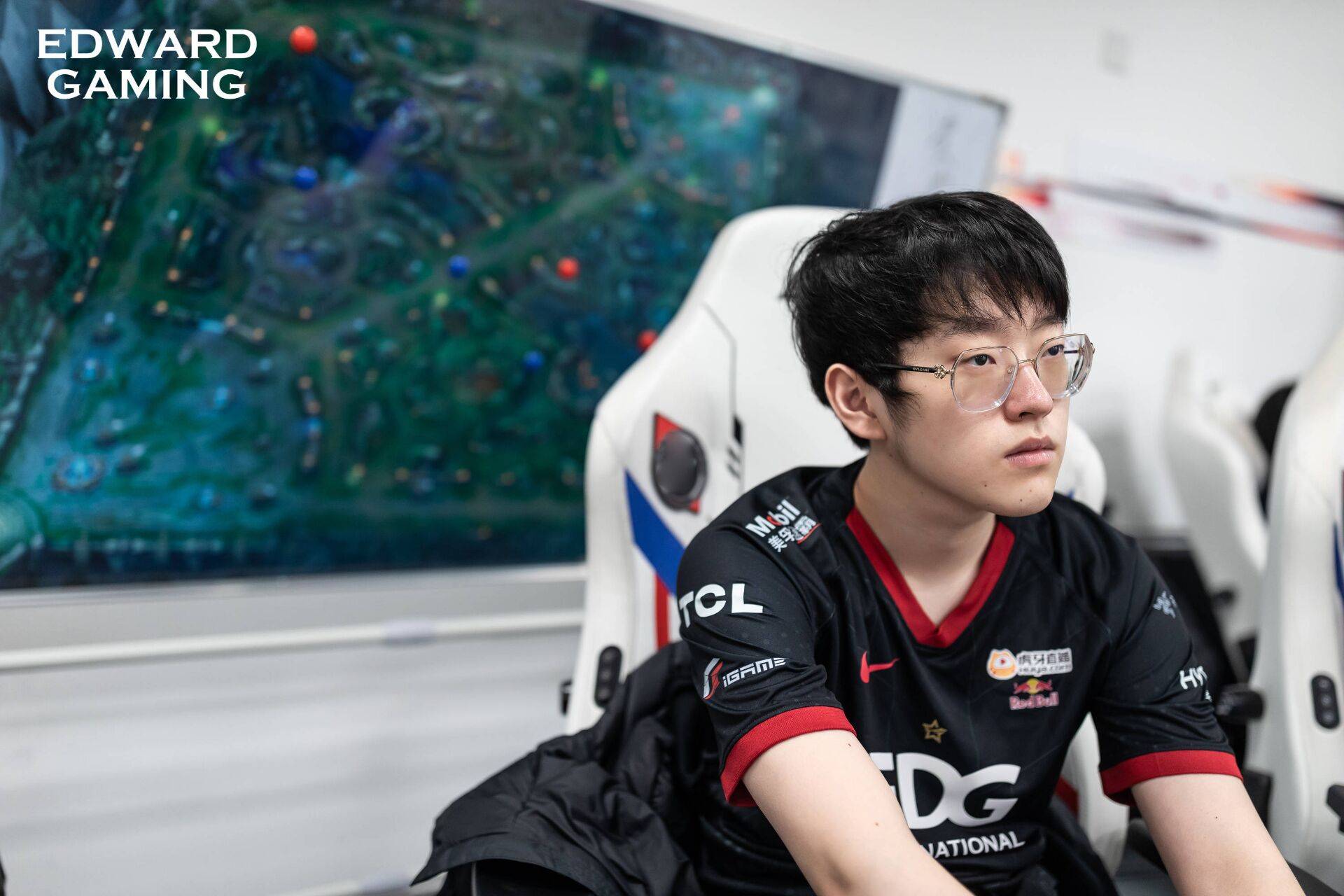 PG游戏-包含Scout关键节点挺进下一轮，利物浦带队取胜！的词条